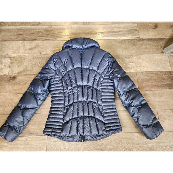 GUESS Women’s Size Medium Quilted Puffer Jacket Blue Excellent Condition - Picture 8 of 8